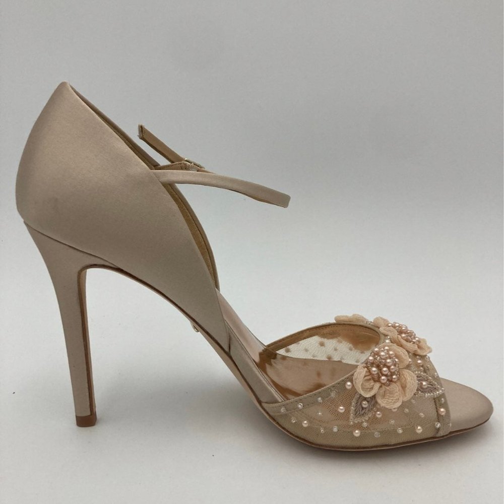 Badgley Mischka Women's Carter Heeled Sandal Size 8.5